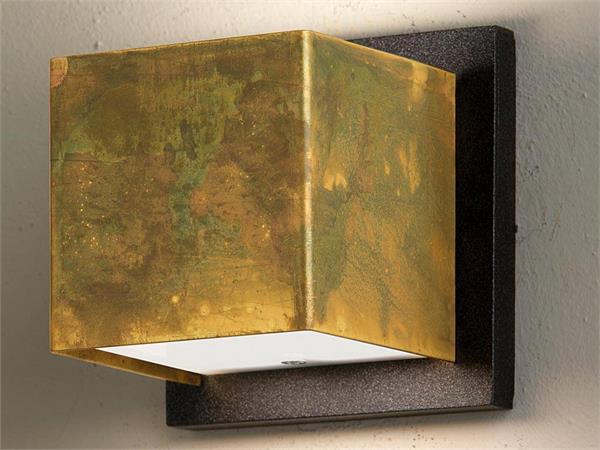 Applique lamp in oxidized brass with plate Lola Quadra B