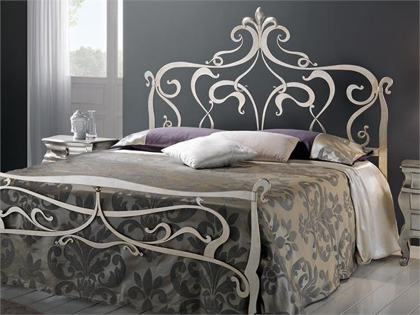 Wrought iron bed Don Carlos