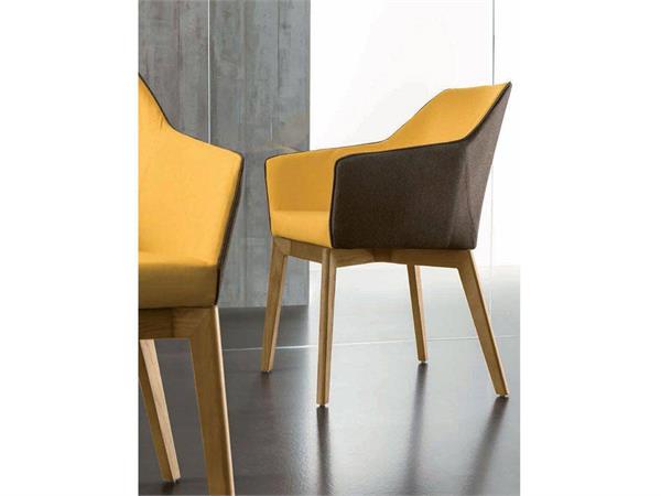 Armchair with structure in solid wood Trafic