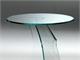 Coffee table in curved glass EtaBeta in Living room