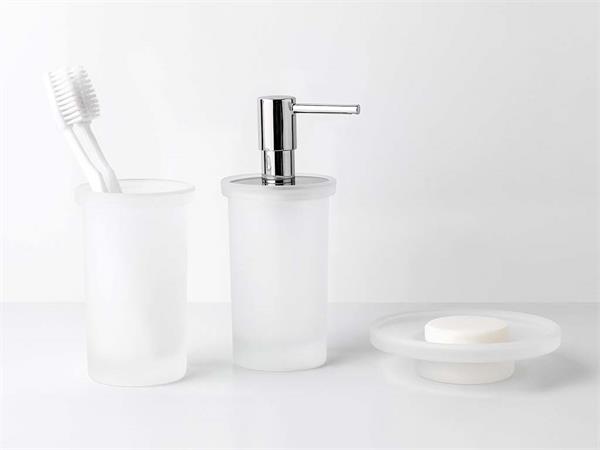 Bathroom accessories design Pratica