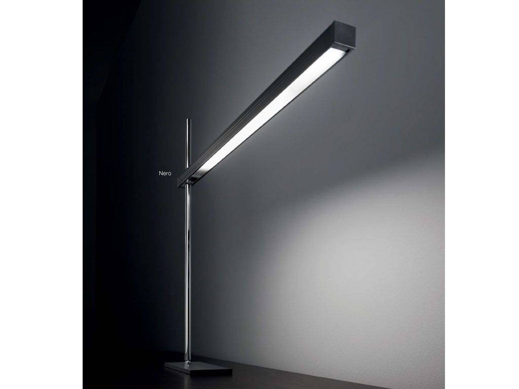 Table lamp with metal structure Gru
