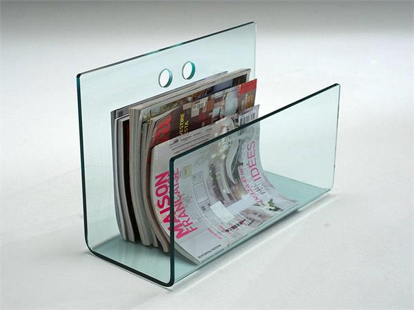 Magazine rack in curved glass Newsweek
