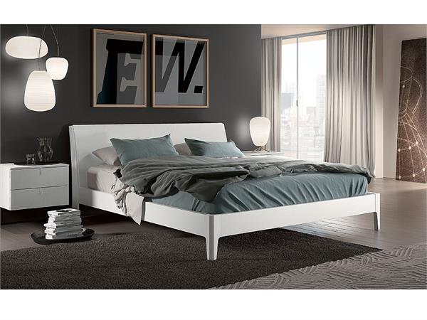 Double Bed in wood Tolomeo