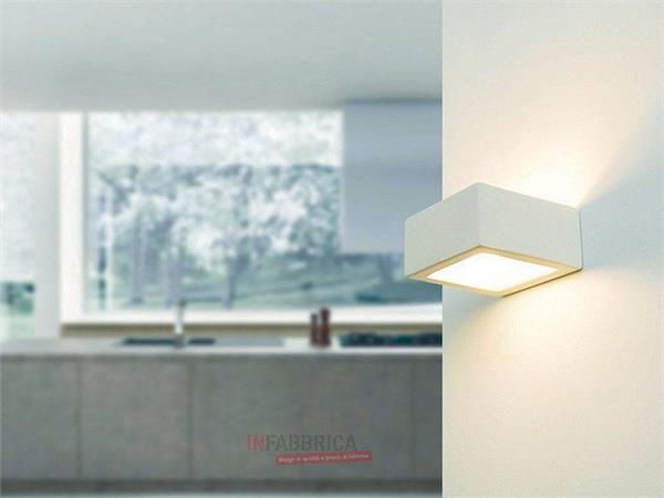 Wall applique lamp in dyable ceramic CUBETTO