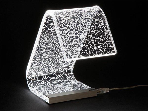 Design Tischlampe aus Acryl Kristall C-LED Maya