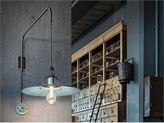 Adjustable wall light Country