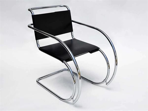 M. Van der Rohe chair with armrests