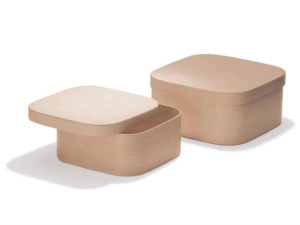 Wooden box with lid Lola