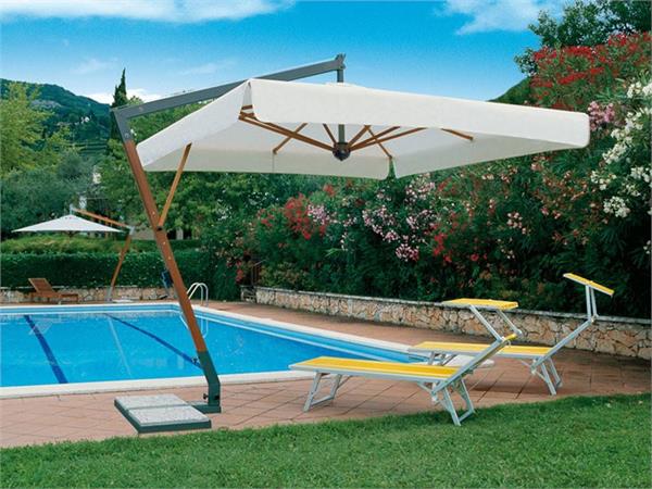 Rivoli Arm umbrella outdoor?