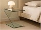 Coffee table in curved glass Ziggy in Living room
