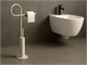 Toilettenbürste und Toilettenpapierhalter Ricciolo RC176 in Badezimmer