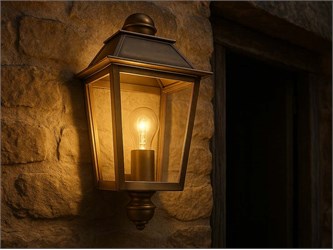 lampada fiorentina da parete in ottone