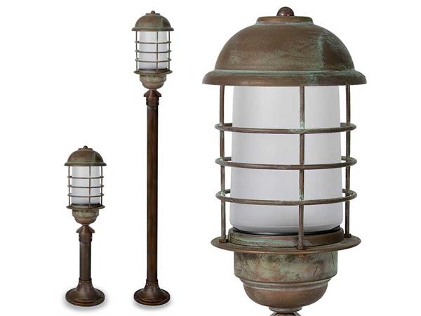 Low street lamps for garden Torcia