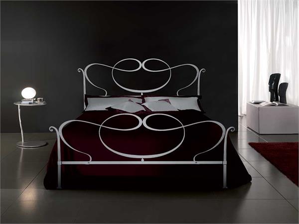 Wrought iron bed Delage