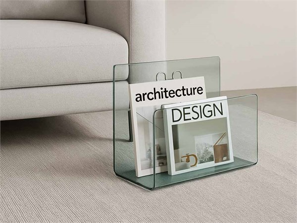Magazine rack in curved glass Newsweek