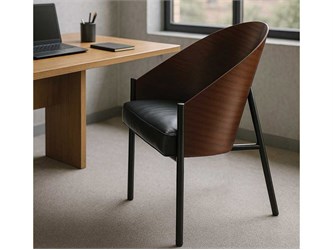 Poltroncina in legno di design