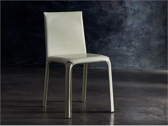 chaise en cuir a dossier bas mantegna