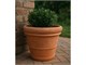Smooth terracotta pot with double border in Pots