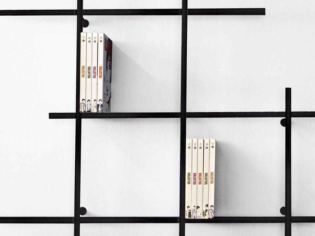 Libreria sospesa in metallo e legno in 21 colori personalizzabile